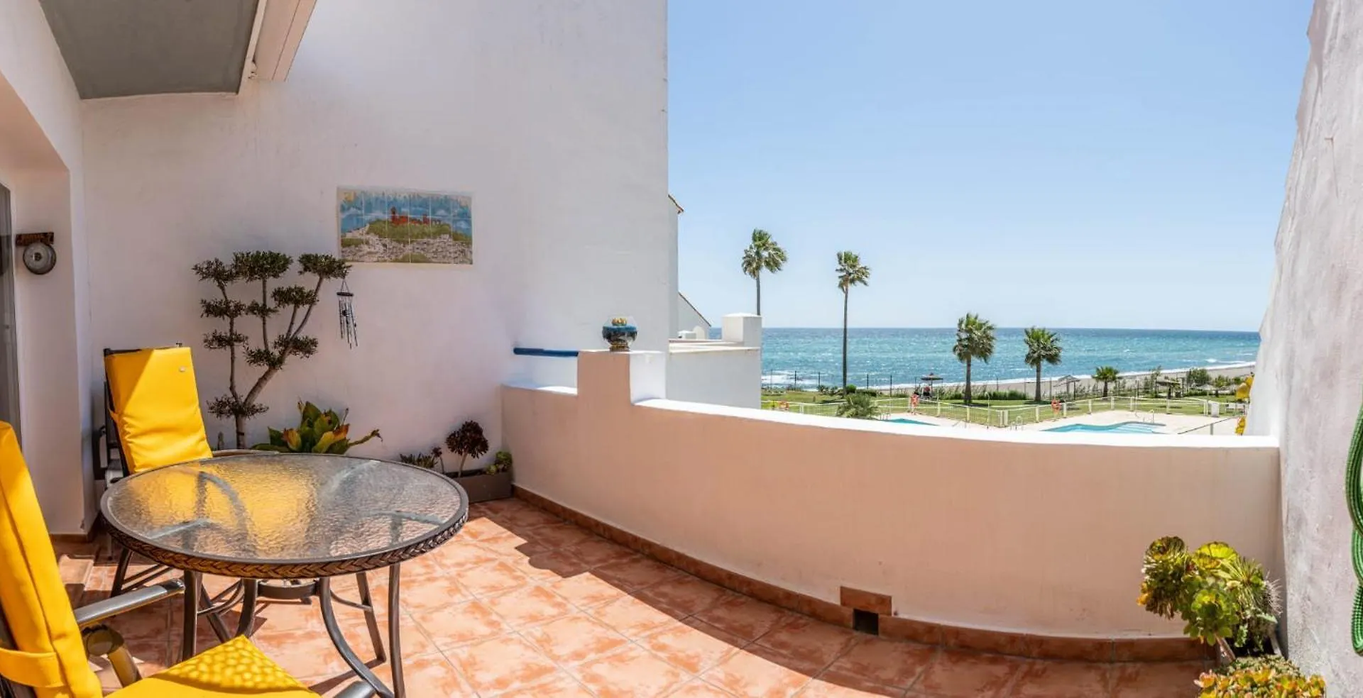 Apartamento Duplex En Primera Linea De Playa Casares España