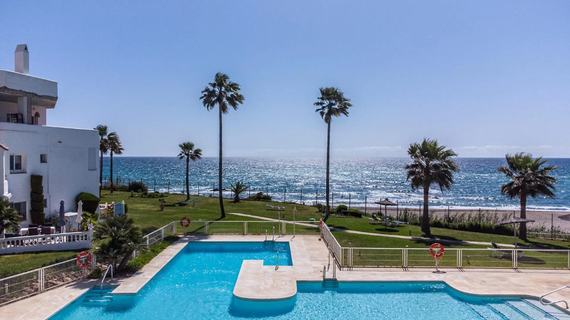 Apartamento Duplex En Primera Linea De Playa Casares Espagne